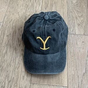 Yellowstone Baseball Cap Embroidered Logo Adjustable Strap Gray 100% Cotton